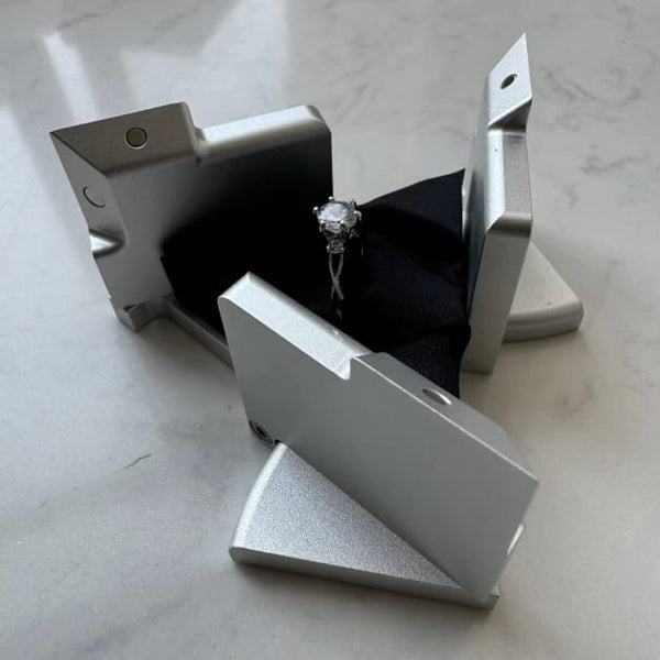 Everyes Ring Box ( Star Red )